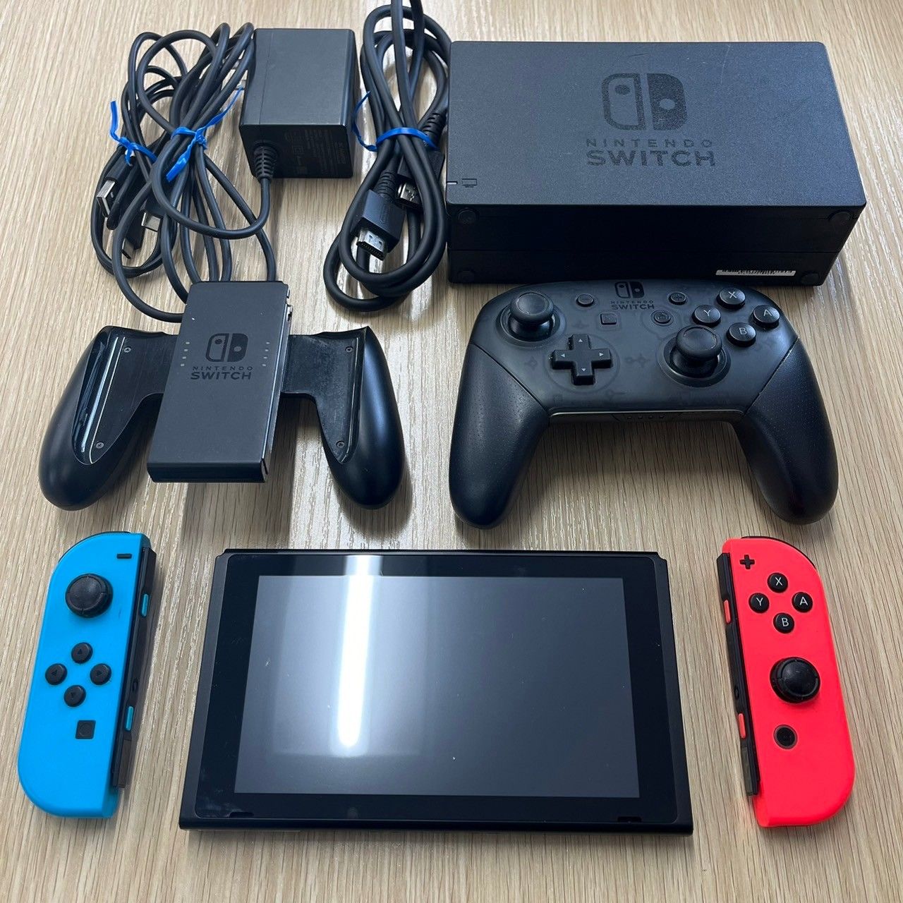 プロコン付き！】Nintendo Switch 本体 旧型 Joy-Con(L)ネオンブルー ...
