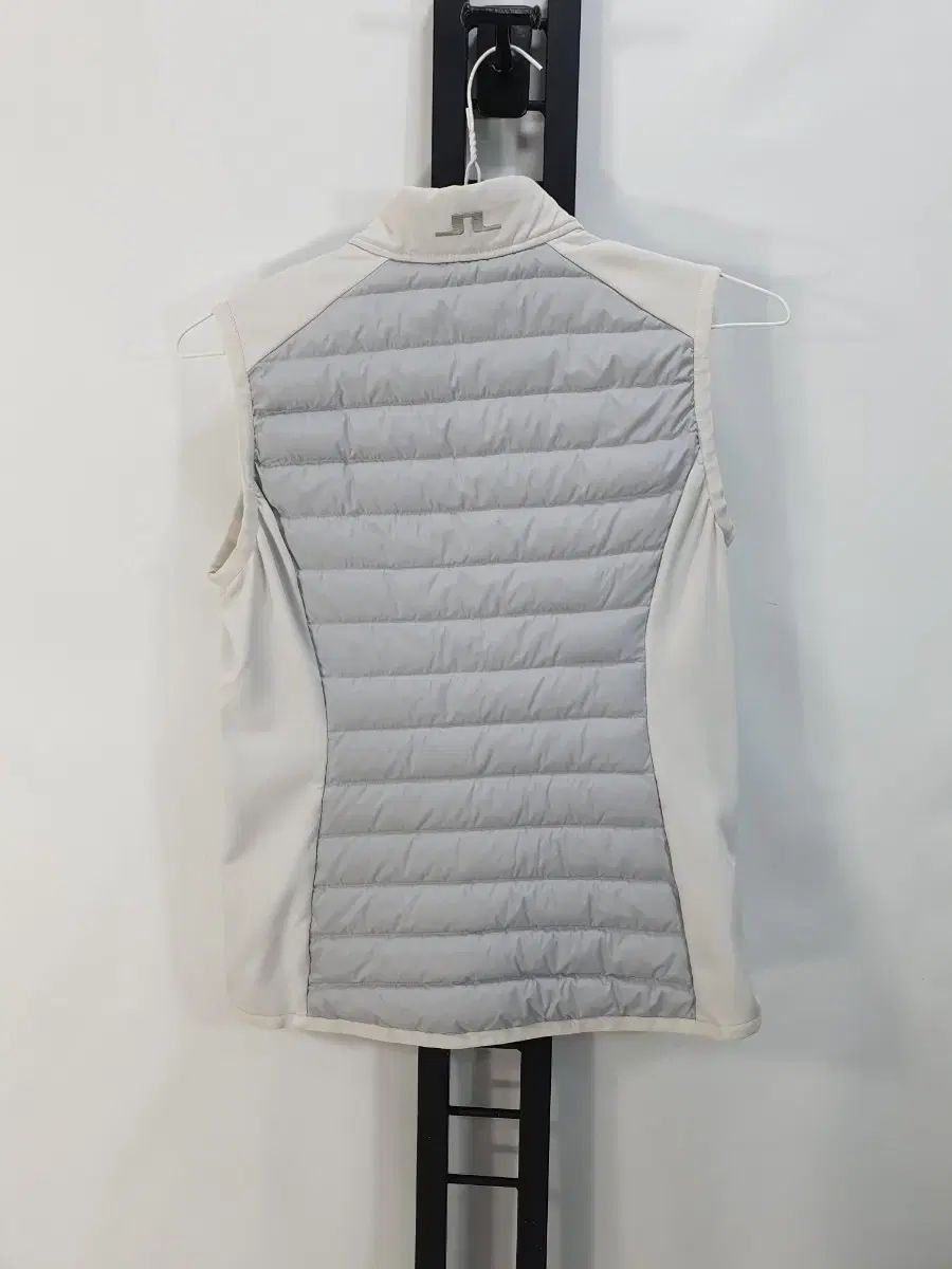 J.LINDEBERG J.リンドバーグ 軽量ダウンベスト ハイブリッドダウンベスト ホワイト グレー m