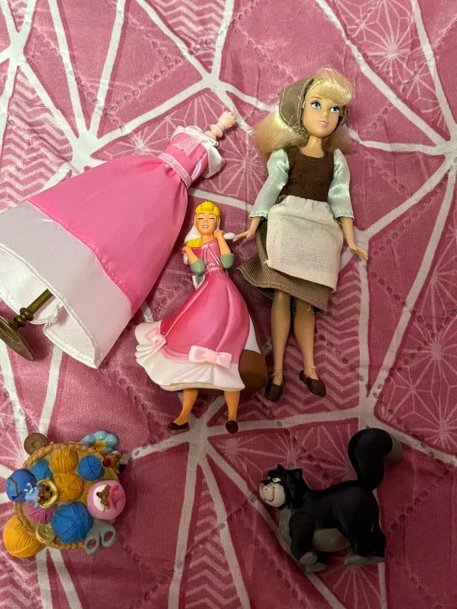 Disney(ディズニー) シンデレラ ミニー 人形 + オーナメント