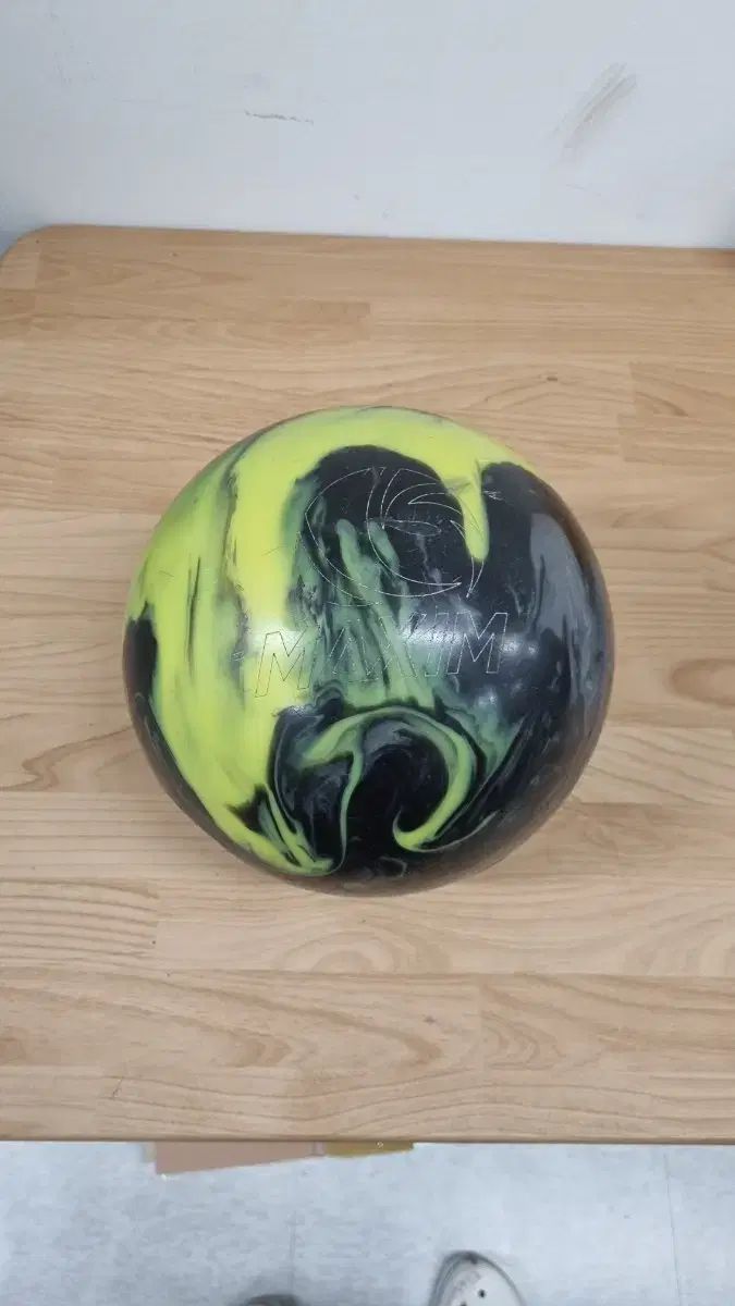 ボーリングボール 13p マキシム
