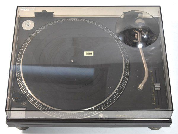 29 technics SL-1200mk4 ターンテーブル テクニクス Technics SL-1200MK4 ターンテーブル @27845 / 中古