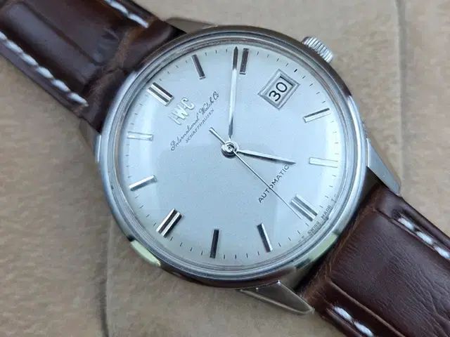 IWC ヴィンテージ シャフハウゼン デイト 自動 時計