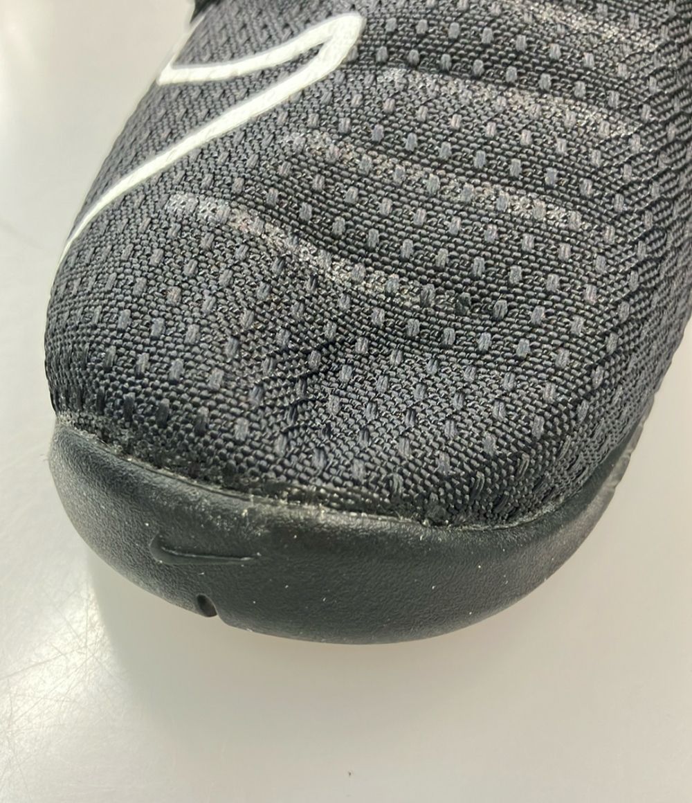 ローカットスニーカー