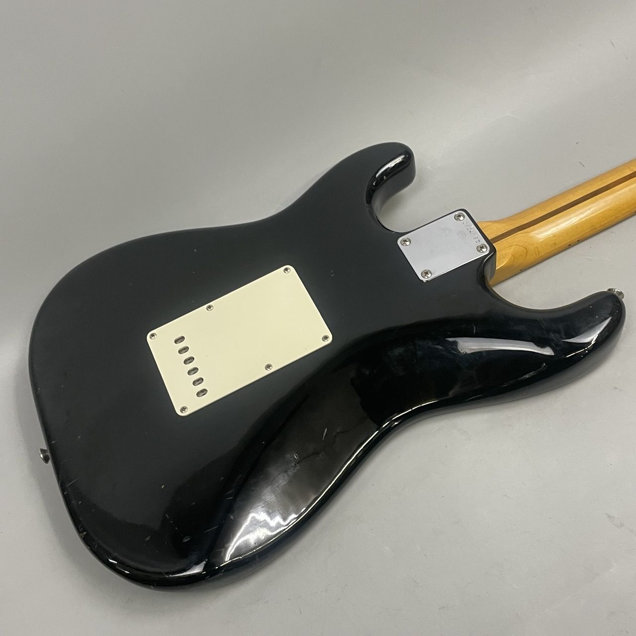 Fender Japan ST57-65 JVシリアル 1982年製 初年度 f145 - メルカリ