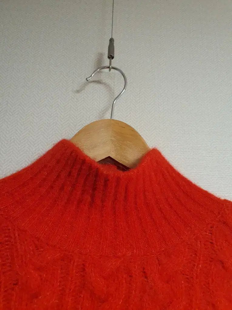 ケーブル ニット