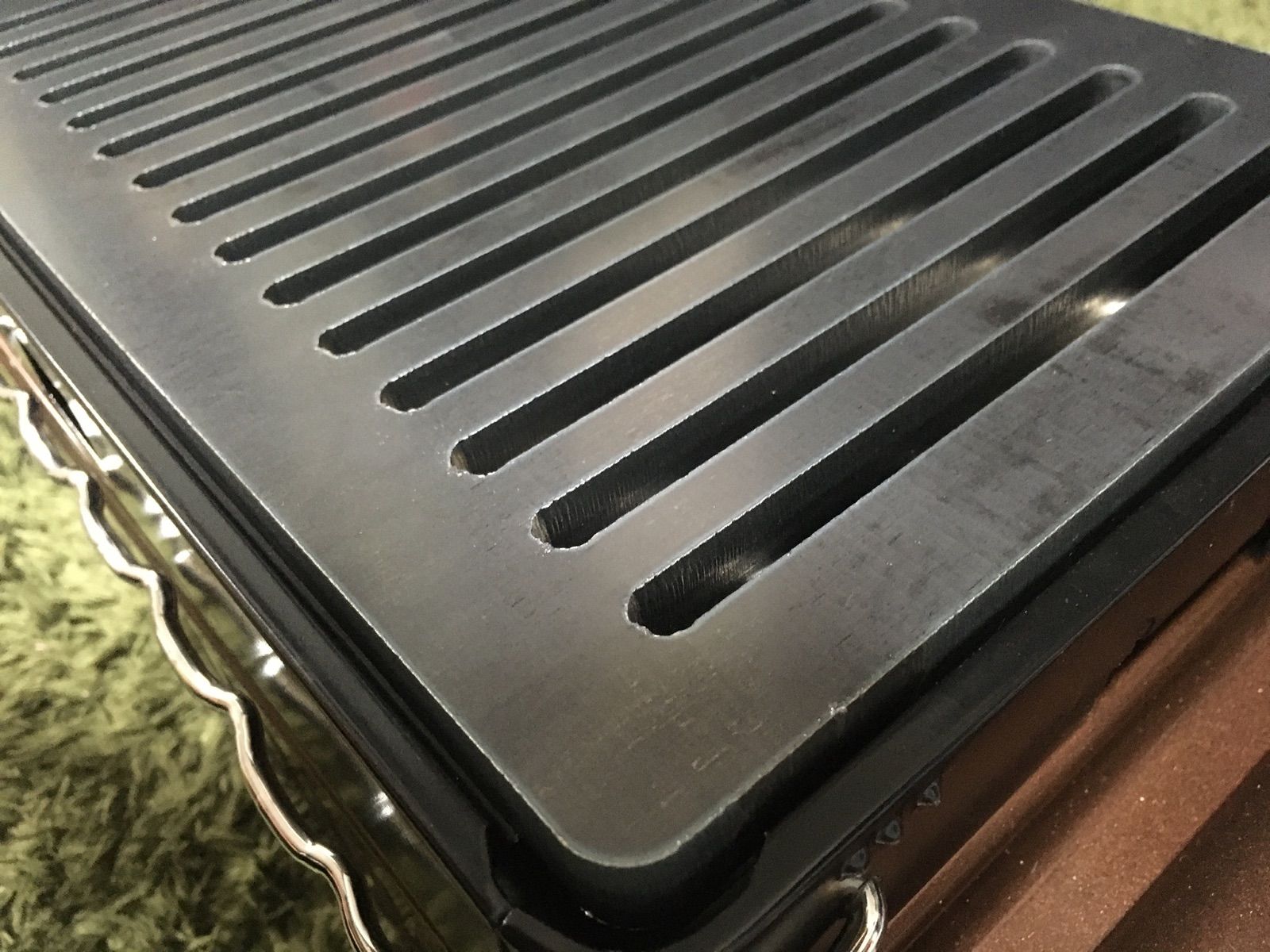両面ブラシ磨き「イワタニ 炉ばた焼器 炙りや」対応 スリット初 12mm極厚鉄板 両面ブラシ磨き「イワタニ 炉ばた焼器 炙りや」対応 スリット初