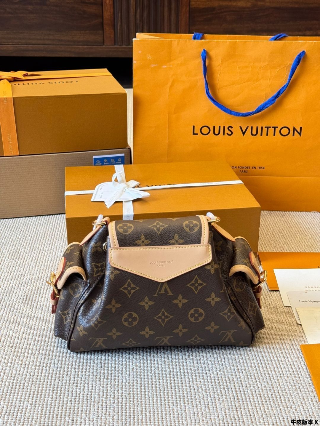 美品 LOUIS VUITTON ヴィクトール メッセンジャーバッグ Louis Vuitton(ルイヴィトン) シャドー トリオ メッセンジャー