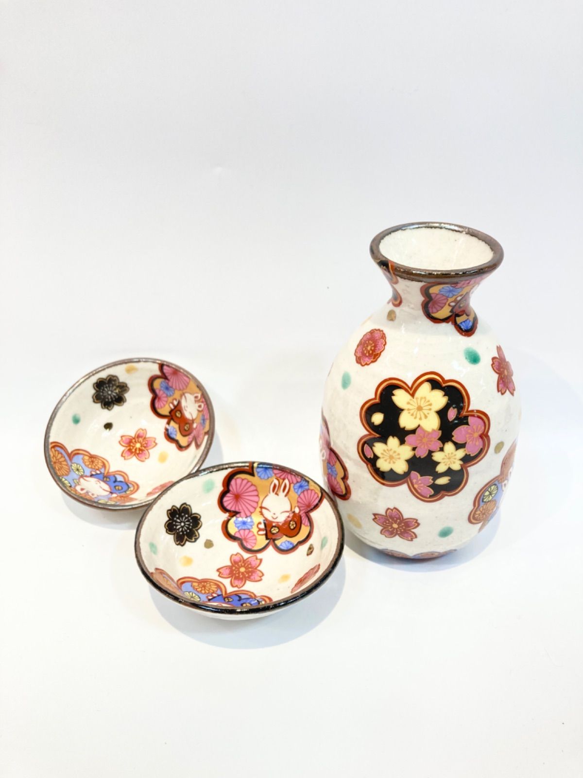 夕立窯 桜うさぎ 半酒器 一品物 うさぎ 桜 花 岐阜 お酒 徳利 お猪口 おちょこ かわいい made in japan お正月 お祝い めでたい