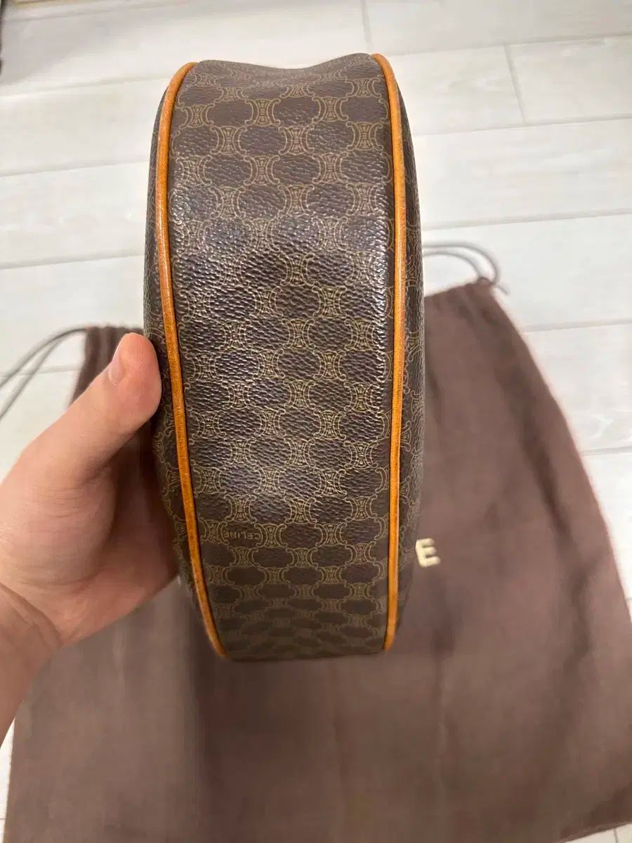 Celine セリーヌ