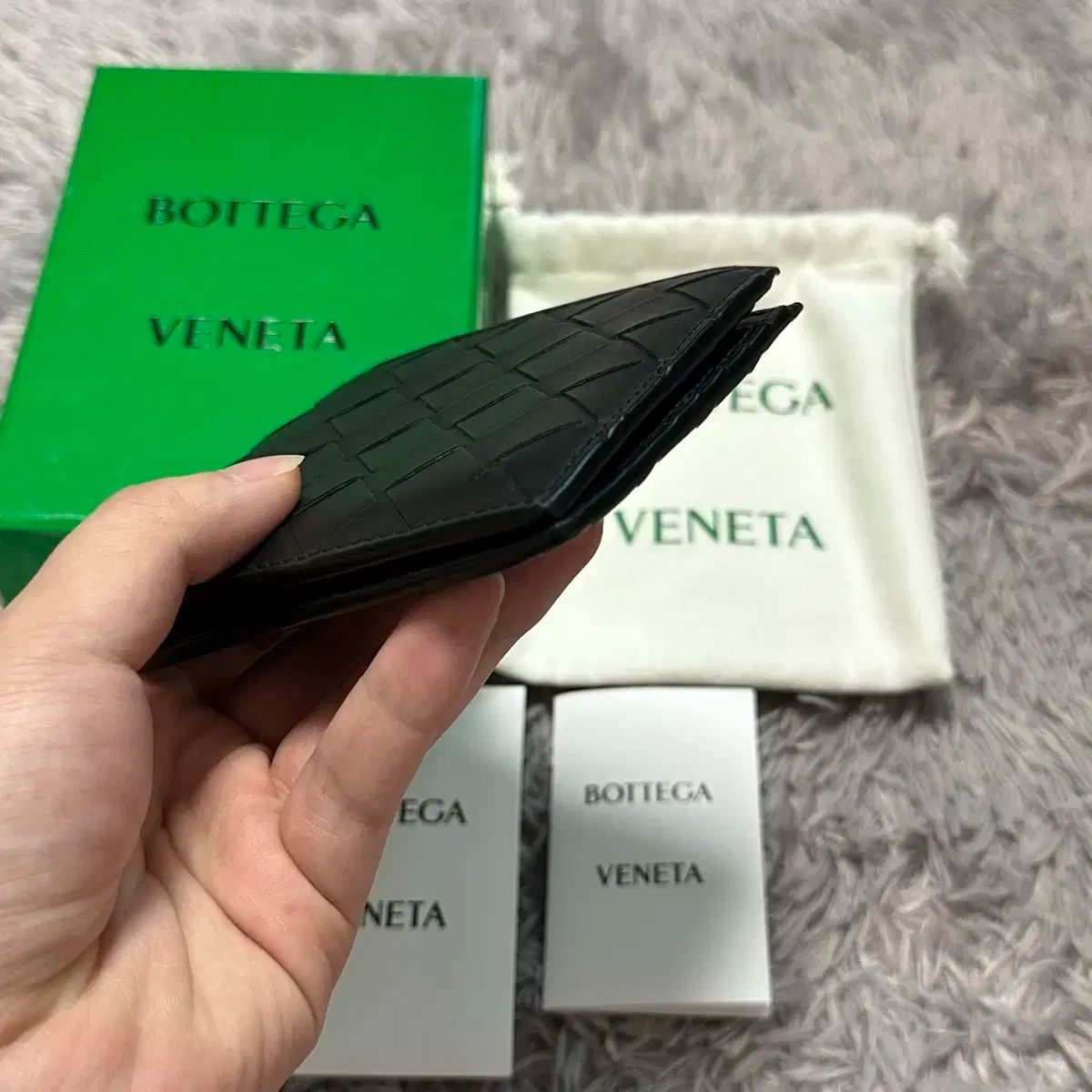 ボッテガヴェネタ 二つ折り財布 札入 マネークリップ イントレチャート グリーン ボッテガヴェネタ 二つ折り財布 札入 マネークリップ イントレ