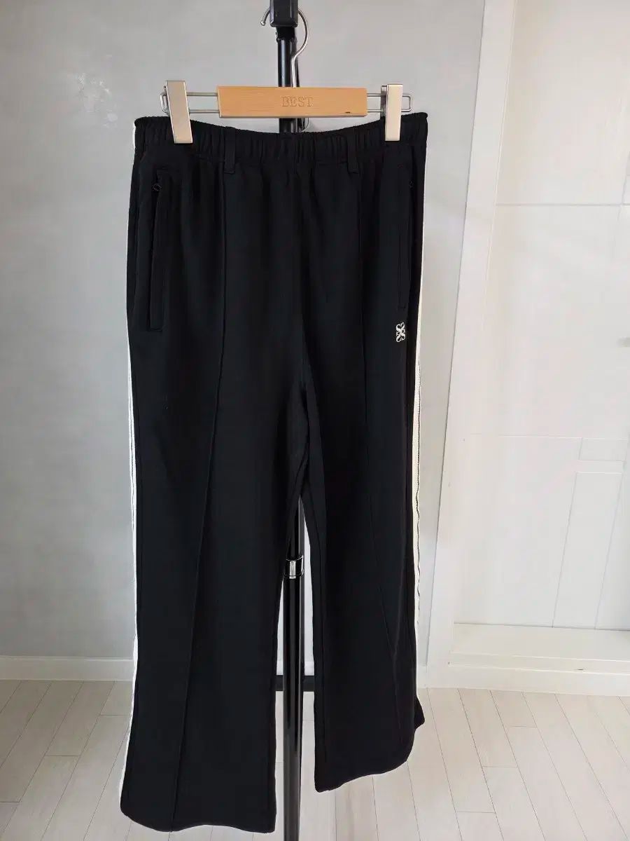 SATUR セター ブラック トレーニングウェア セット SMP1DAWEKUDUS_SCH_ID