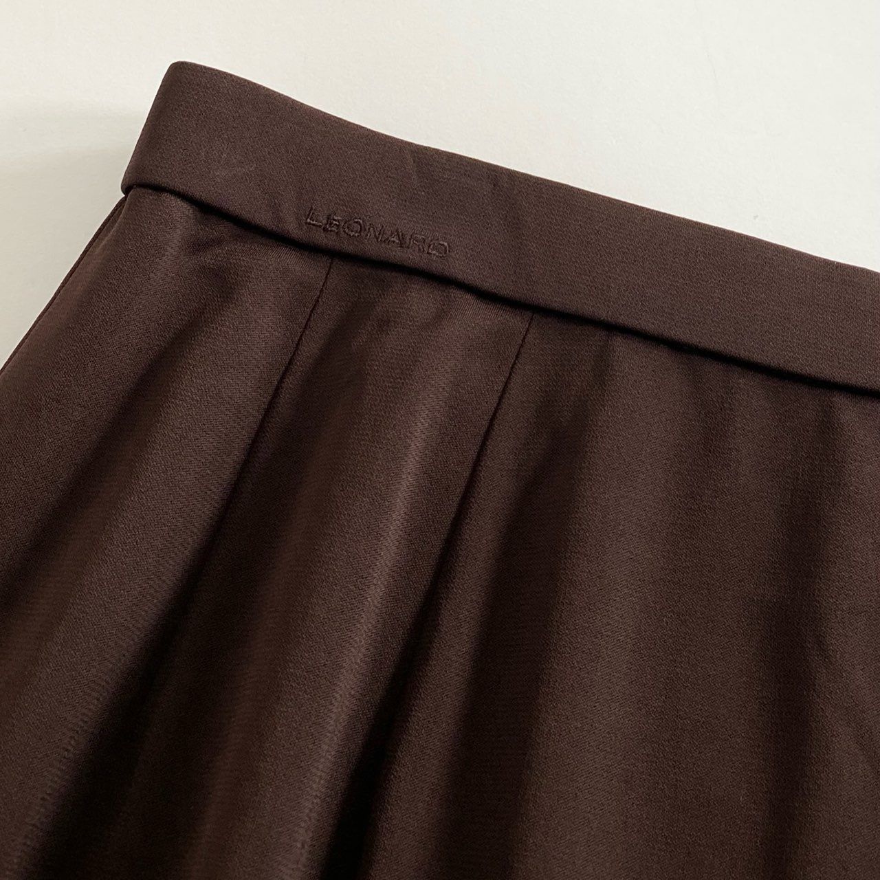 53i20《未使用保管品》 日本製 タグ付 LEONARD FASHION レオナール