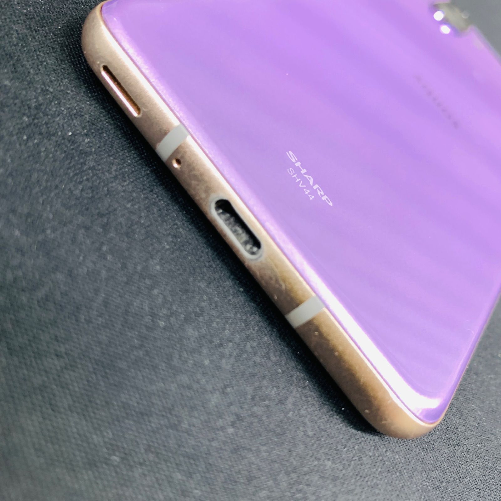 良品】AQUOS R3 au 128GB SHV44 パープル - メルカリ