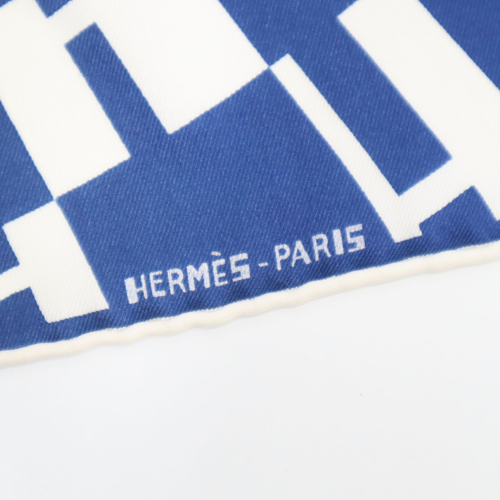 HERMES エルメス カレ70 スカーフ OP'H ブルーサフィール H柄 シルク
