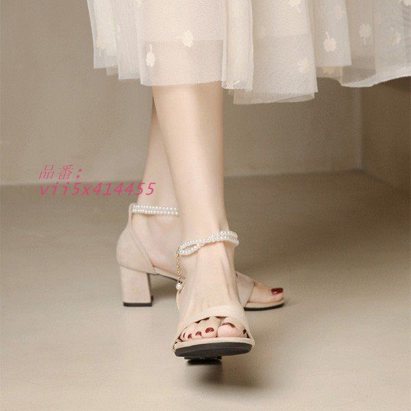 シンプル ベージュ