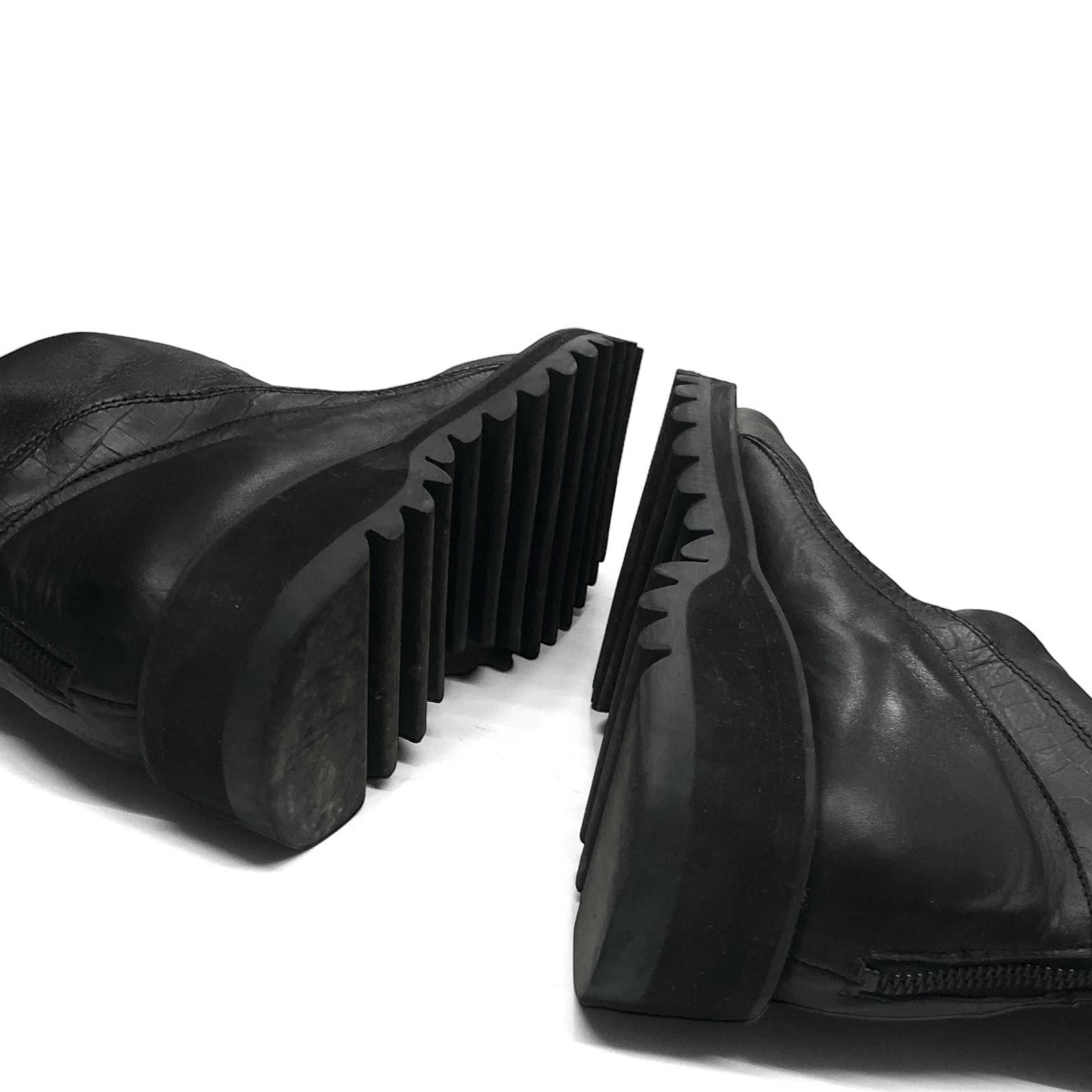 中古品】CIVARIZE シヴァーライズ Riot studs design leather