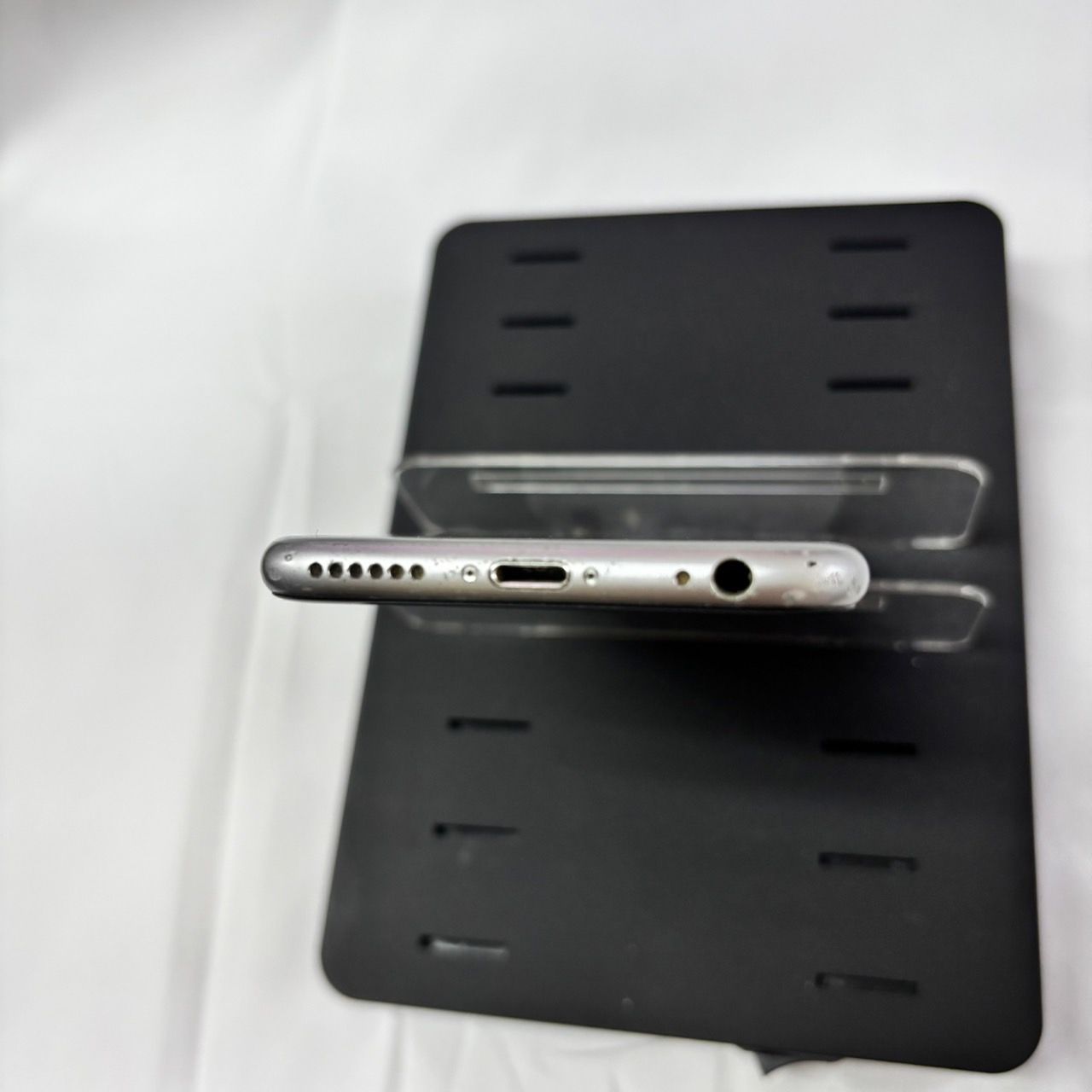 iPhone6 16GB スペースグレイ 本体 Apple iPhone 6s スペースグレー 
