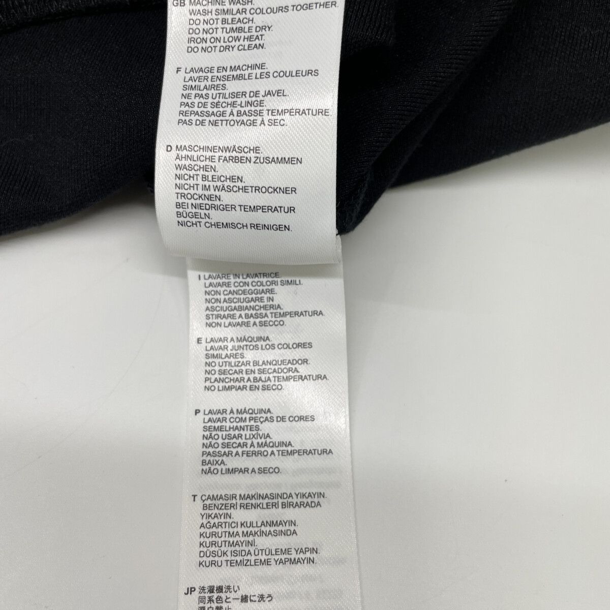 FRED PERRY フレッドペリー J6000/102/01980/407 ﾌﾞﾗｯｸ ｺｯﾄﾝ混 ﾛｺﾞ刺繍  