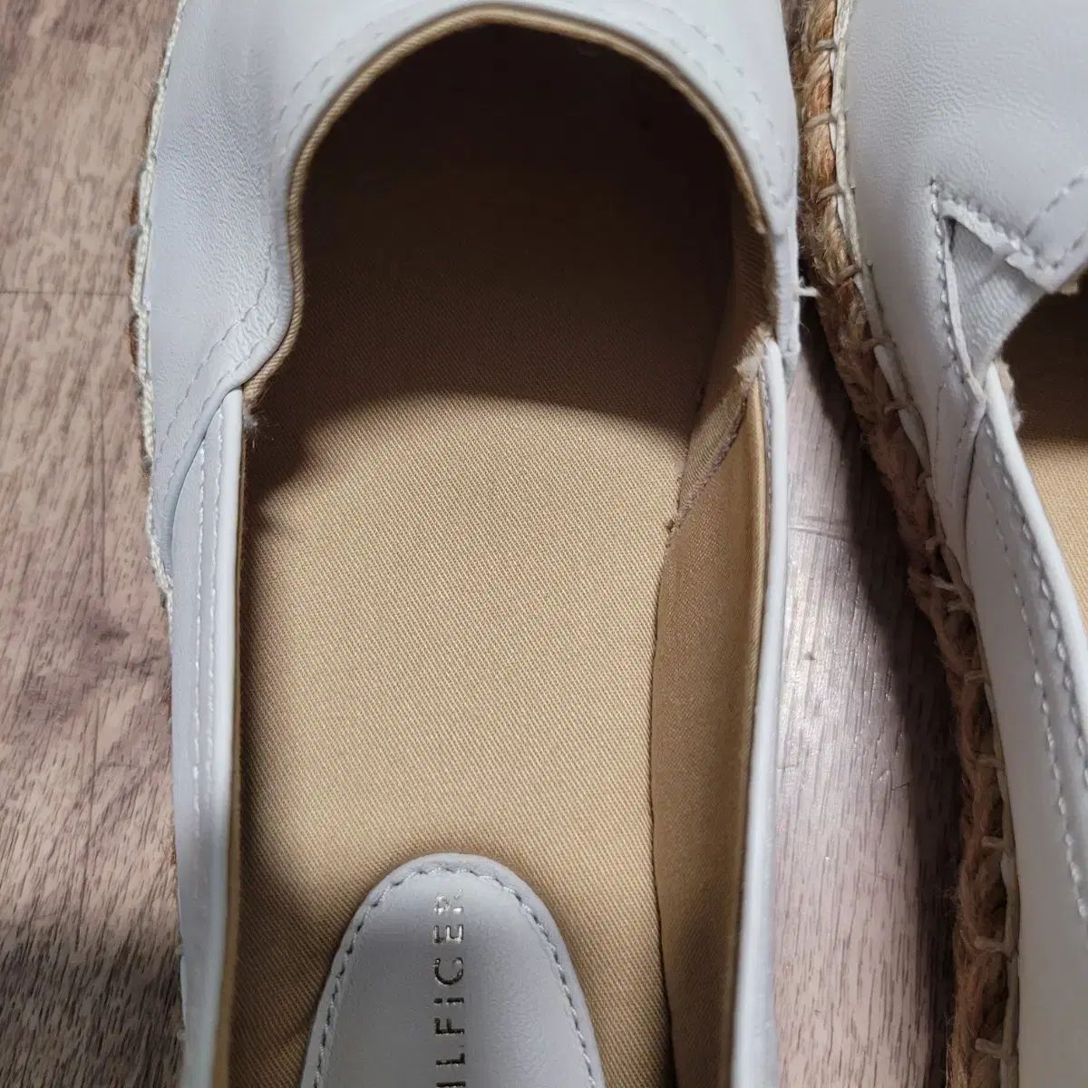 トミーヒルフィガー