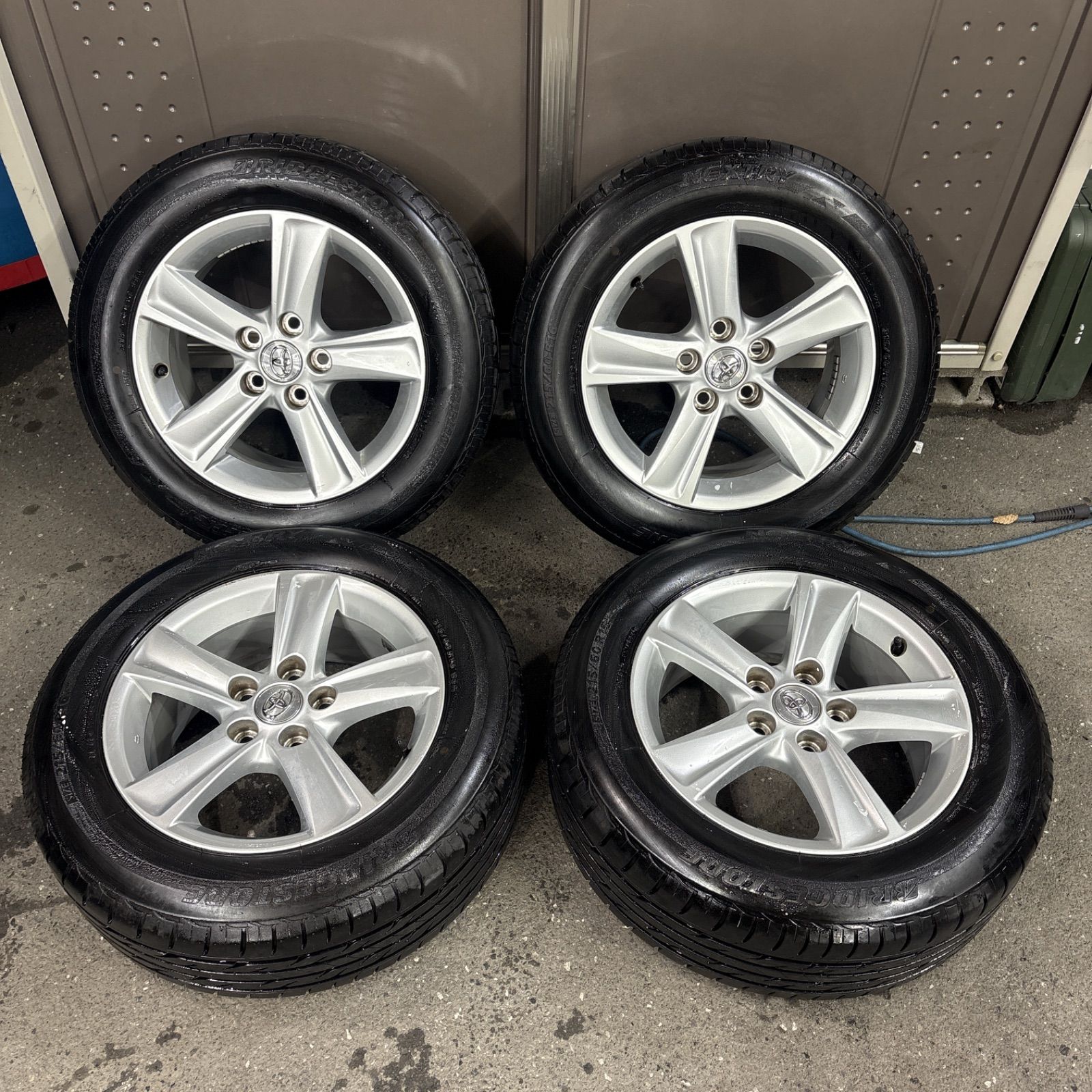 送料無料 バリ溝 トヨタ マークX 純正ホイールタイヤセット 215|65R16 16×7J