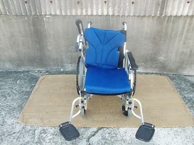 一部地域を除く カワムラサイクル レッグサポートなし 簡易モジュール車椅子 低床型 KZ 20-40 TS-25-1017-02