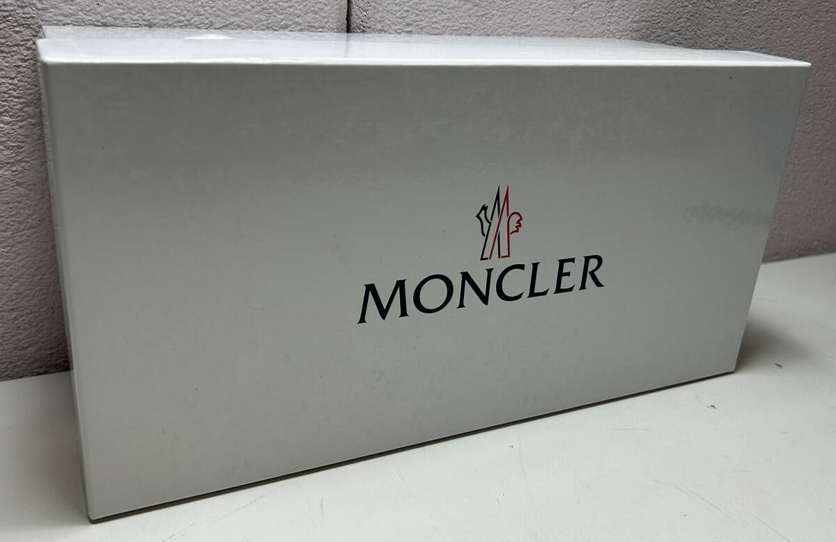 z68【定価44,000】 新品 MONCLER モンクレール BASILE トリコロール