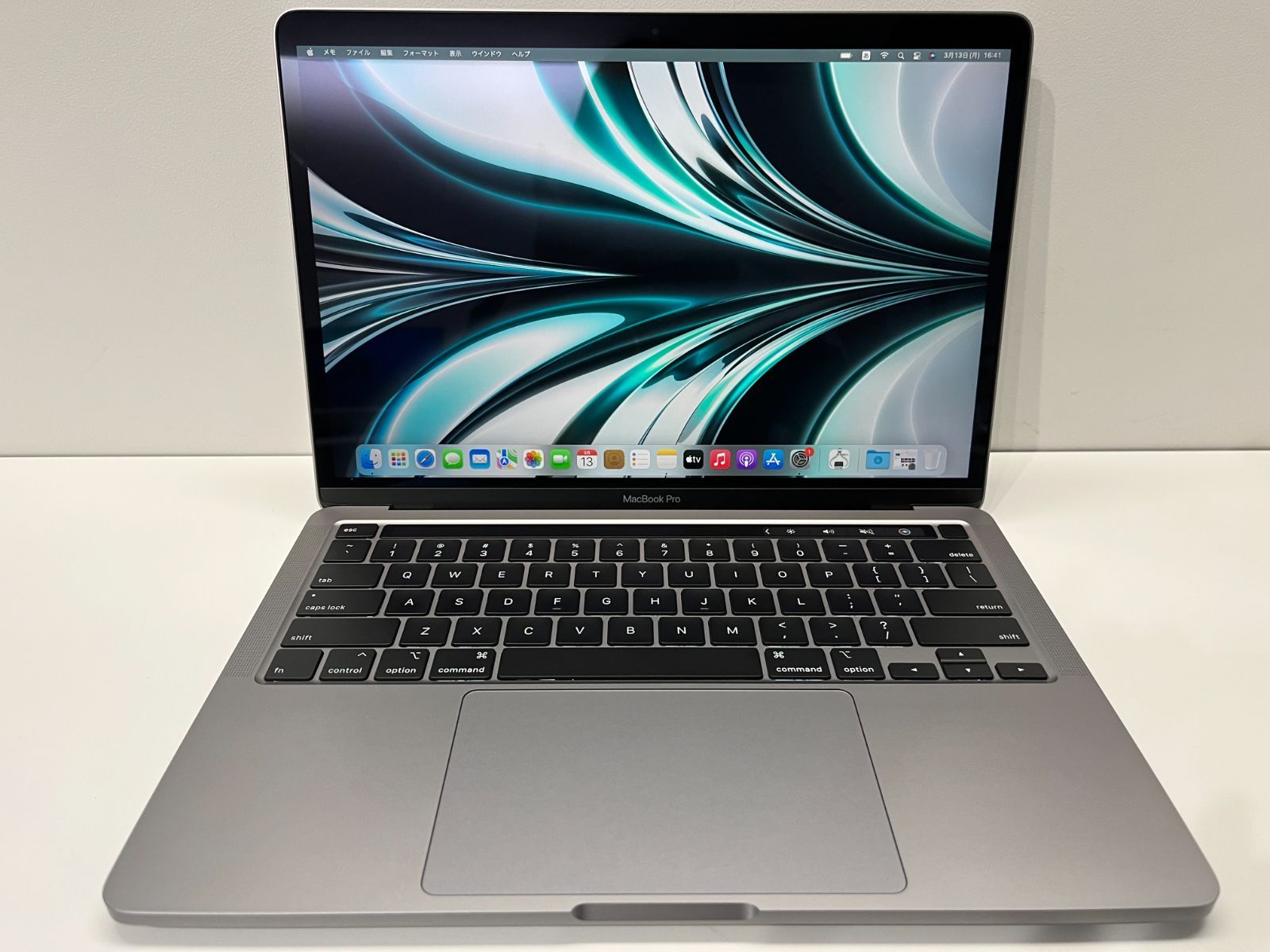 美品】在庫残り1点 Apple MacBookPro Retina A2251 2020 / i5 1038NG