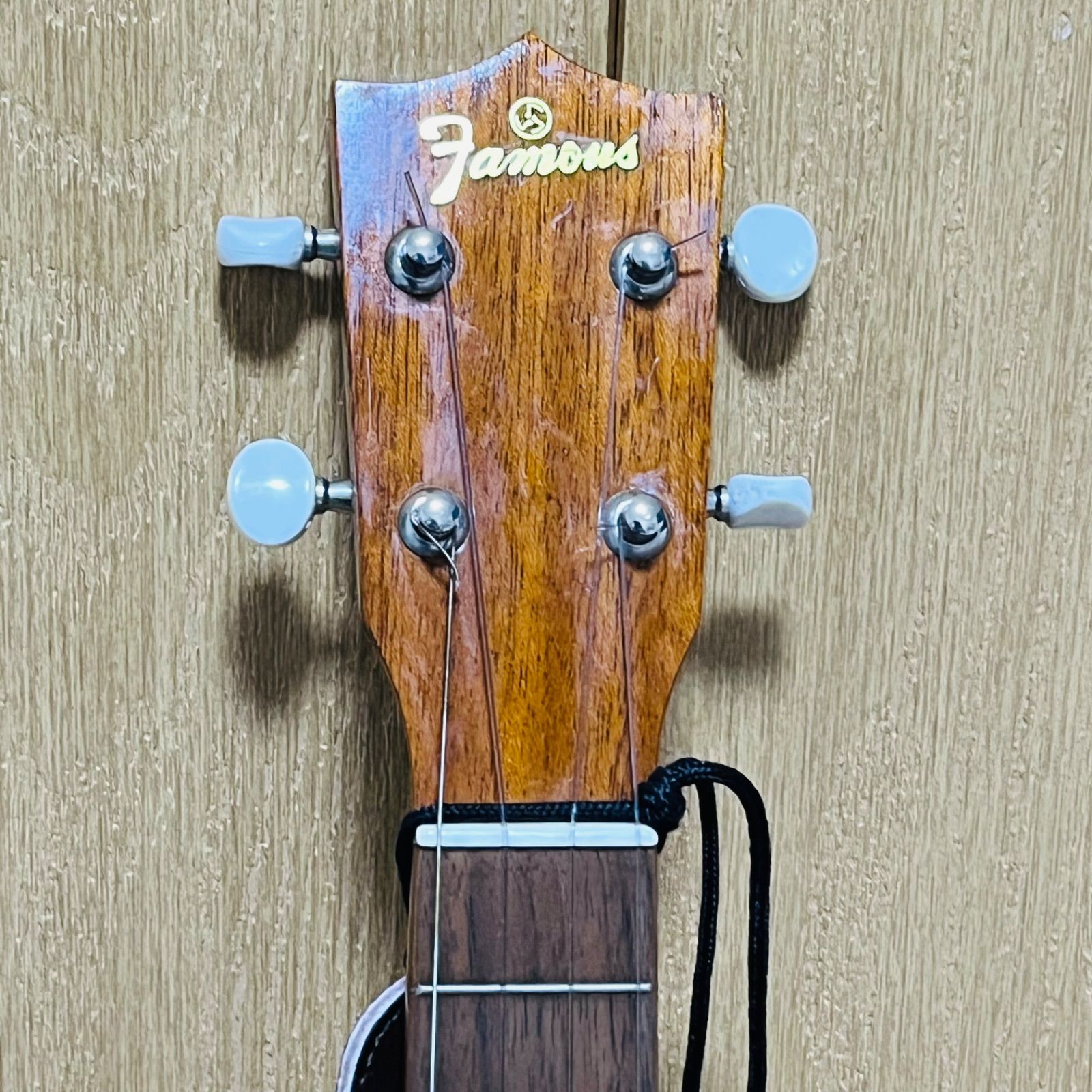 コンサートウクレレ