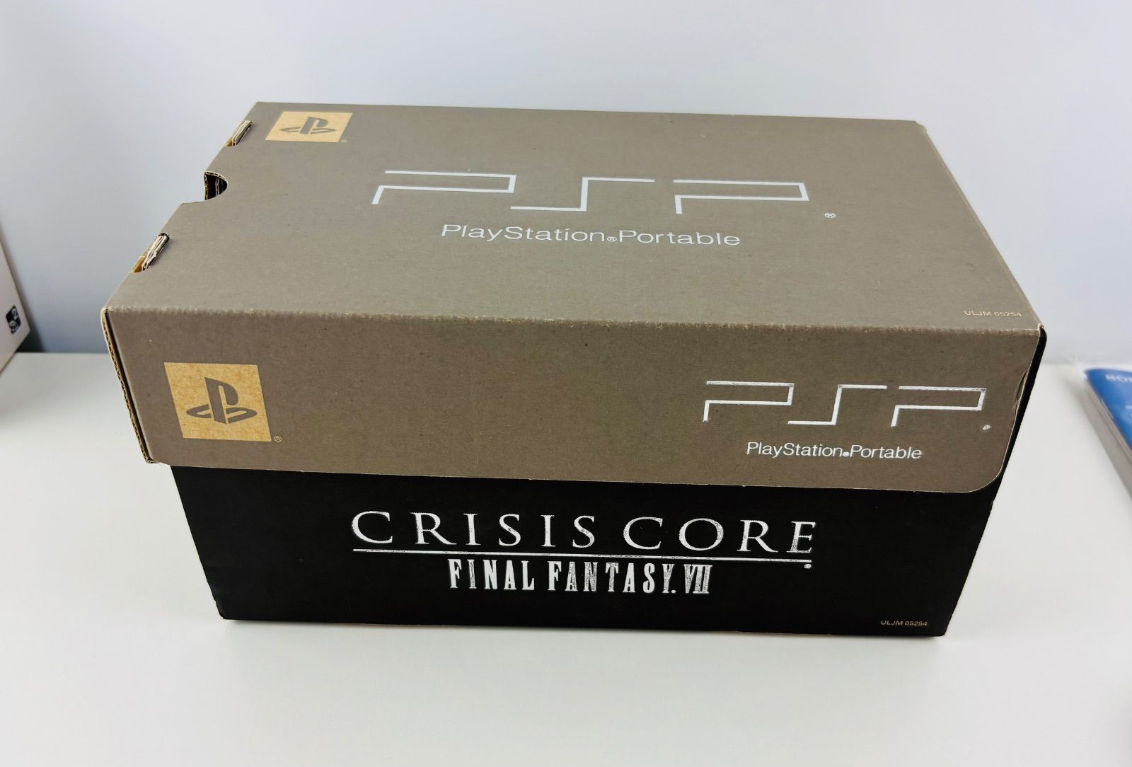 PSP2000 クライシスコア FF 本体 ファイナルファンタジー 7 10th 完備品