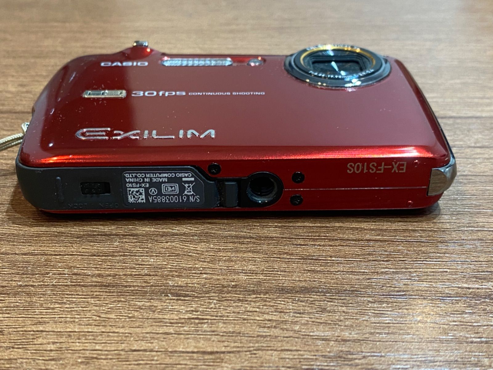 CASIO EXILIM EX-FR10 コンパクトデジタルカメラ レッド カシオ、新