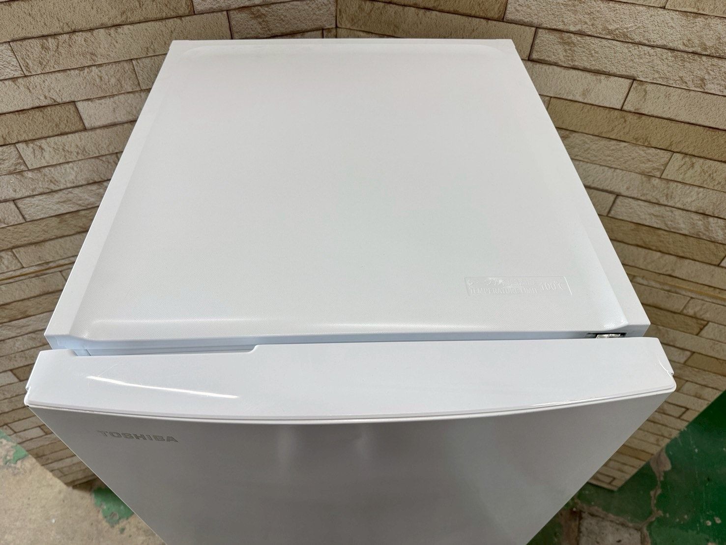 大阪 3か月保障付き 冷蔵庫 東芝 2ドア 2020年 GR-R15BS IR-784