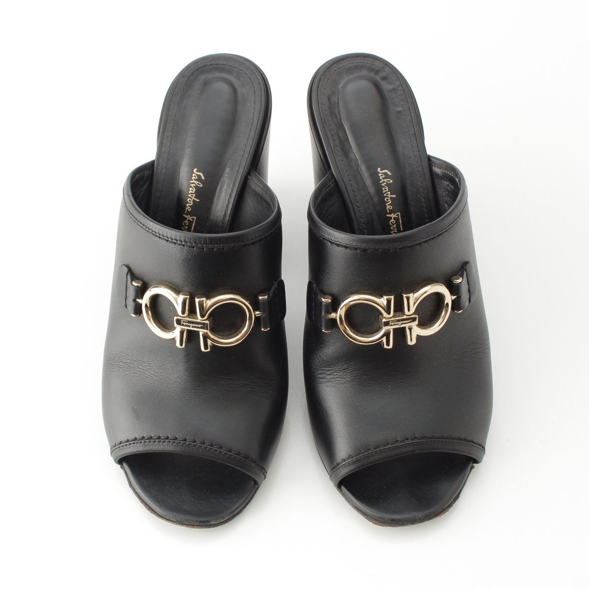 サルヴァトーレフェラガモ レザー ガンチーニ ヒール サンダル ブラック 7
