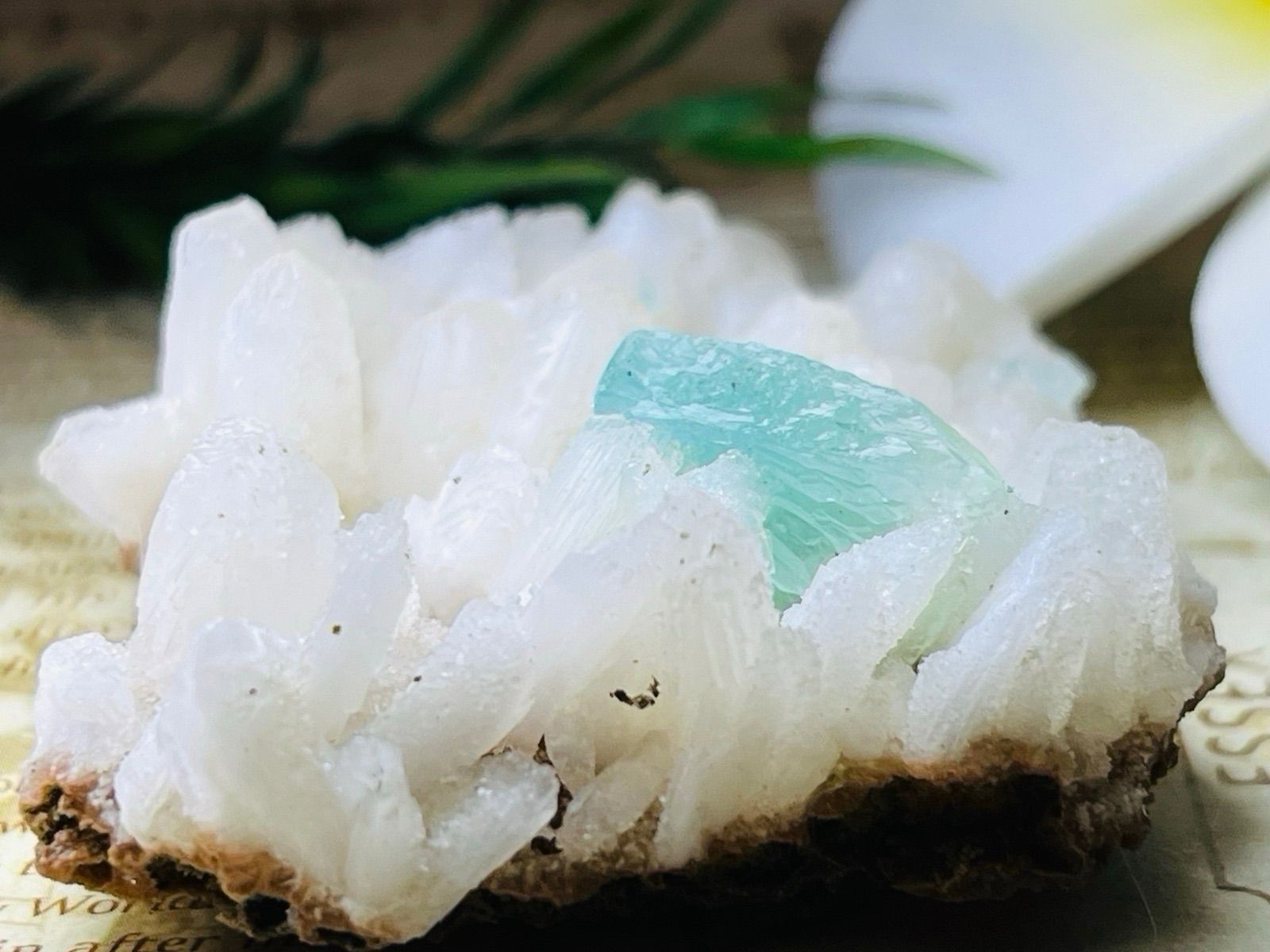 インド産 カルセドニー 原石 ラフストーン スティルバイト共生