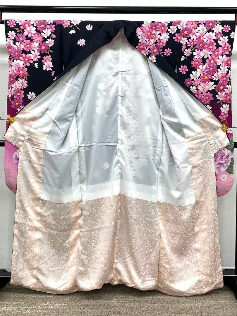 振袖 豪華 銀通し 刺繍 コスモス 薔薇 身丈158cm 撥水加工済 - メルカリ