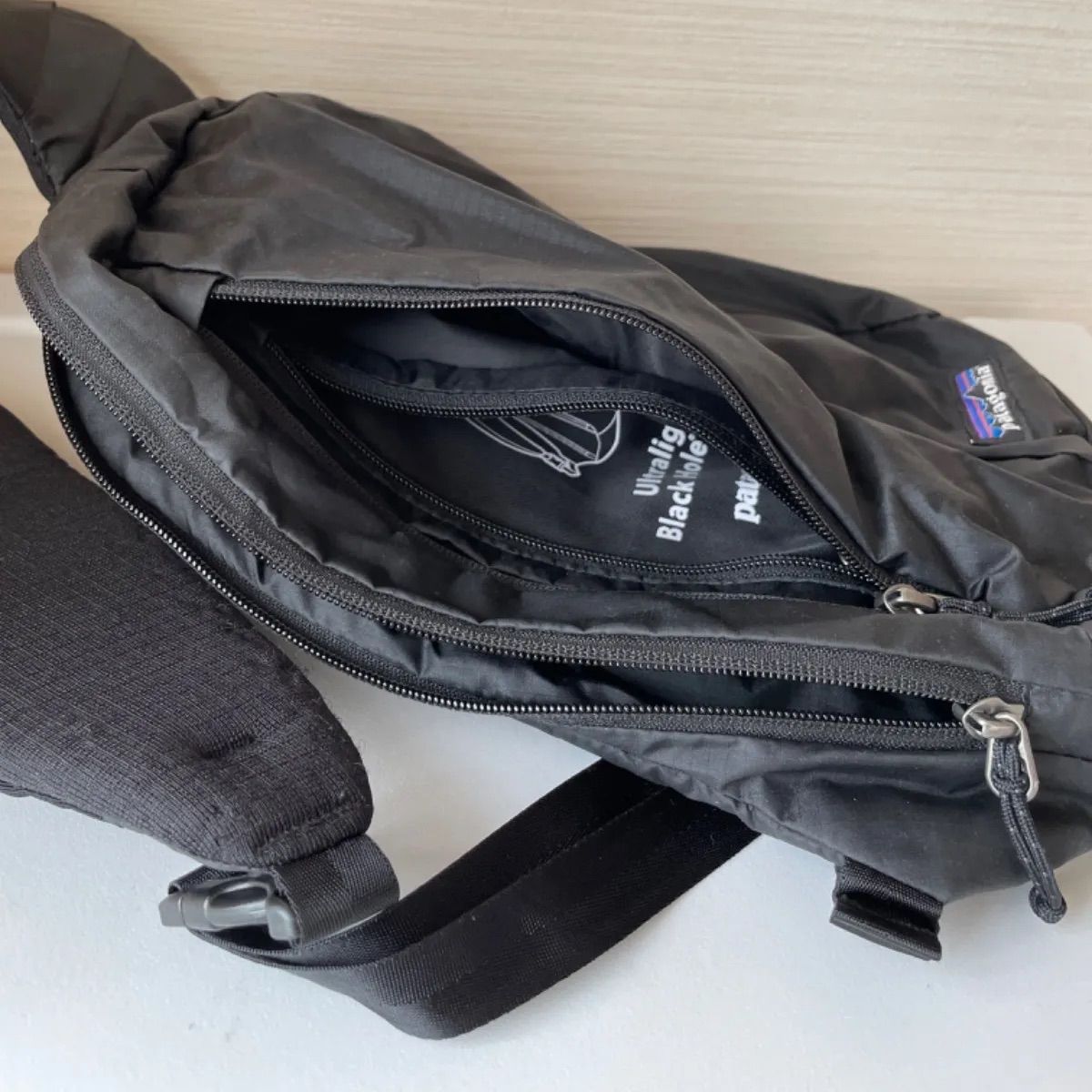 値下げ！patagonia ショルダーバッグ ボディバッグ スリングバッグ 
