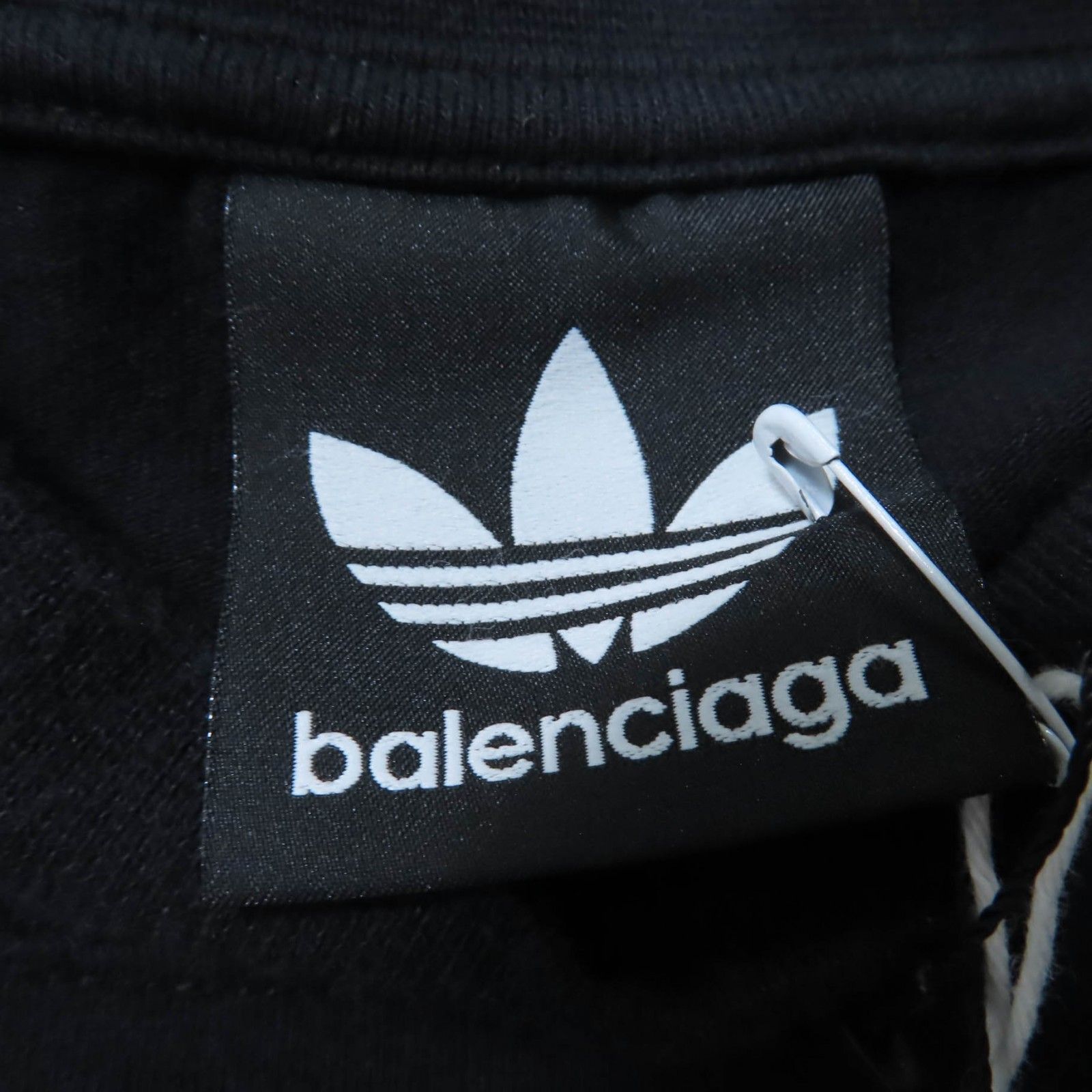 バレンシアガ×アディダス 23SS