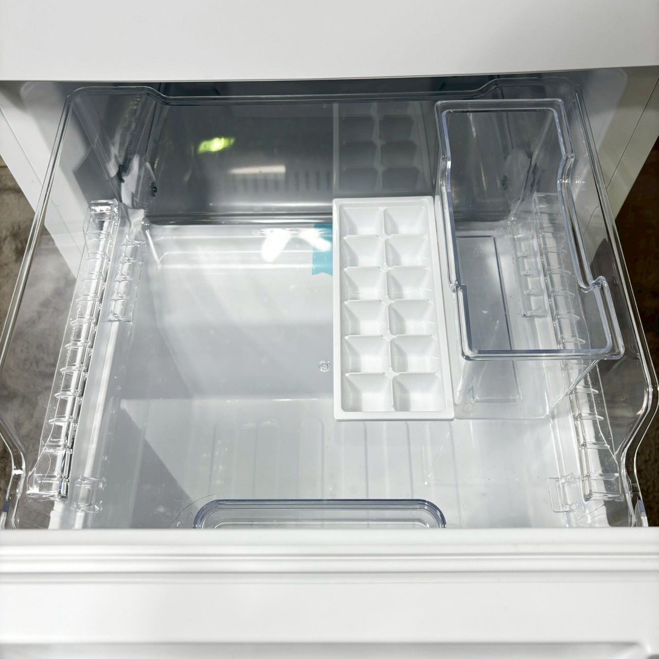 2023年製】 SHARP シャープ SJ-D18J-W 冷蔵庫 2023年製 SHARP シャープ