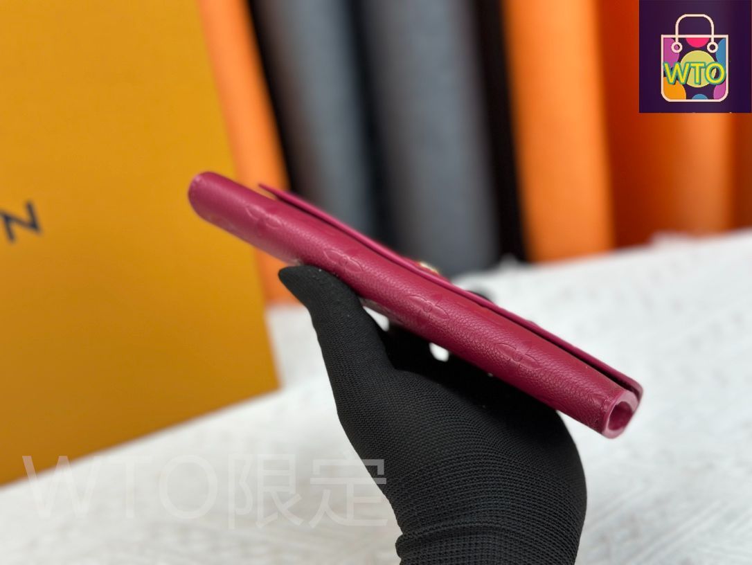 ファスナーヘッドとボタンが趣味で花に化ける カバーを開くと