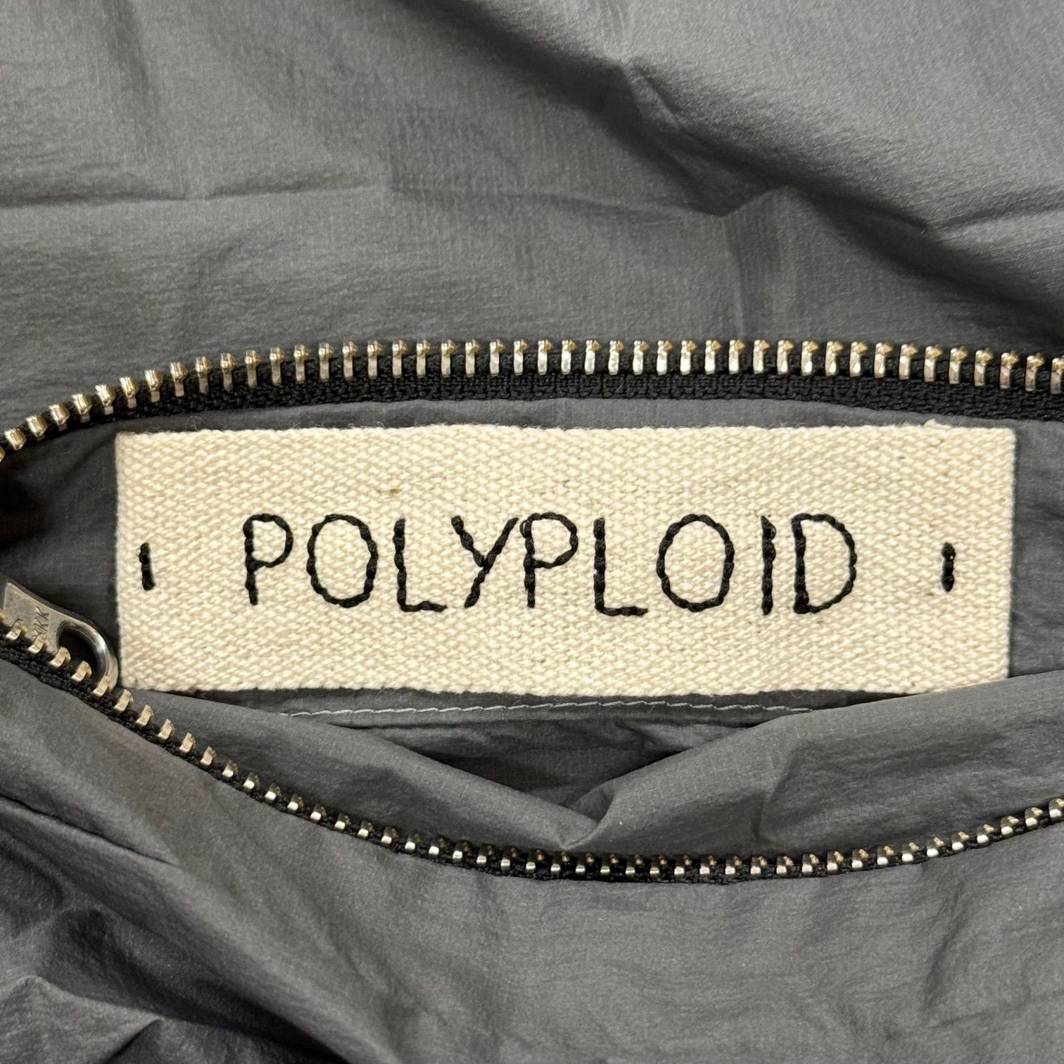 参考上代79200円 未使用品 POLYPLOID TRAVEL SUIT JACKET B トラベル 