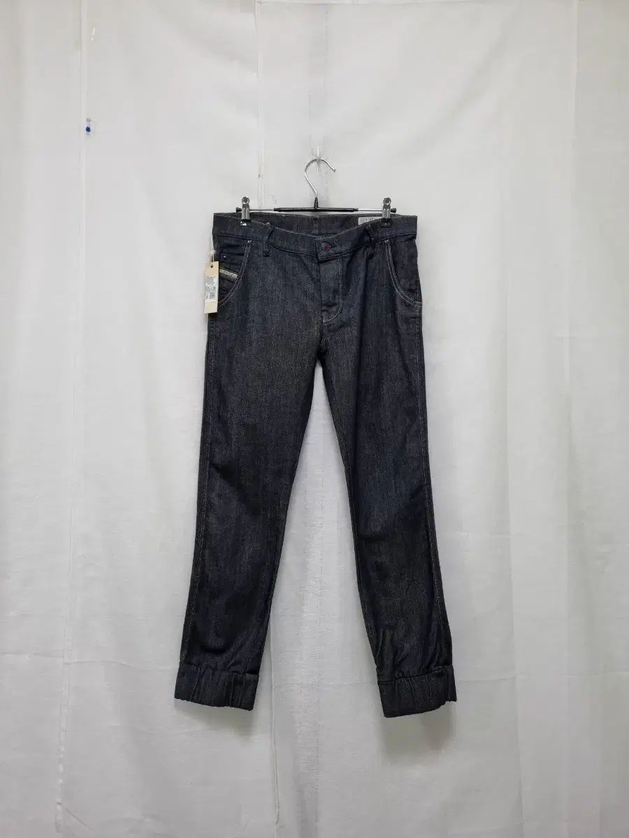 和宇津 新品 DIESEL(ディーゼル) 28 JOYZE デニム U30 - メルカリ