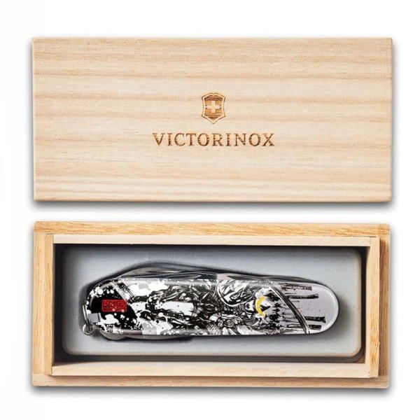 Victorinox ビクトリノックス 14機能 ミディアムマルチツール 戦国墨絵