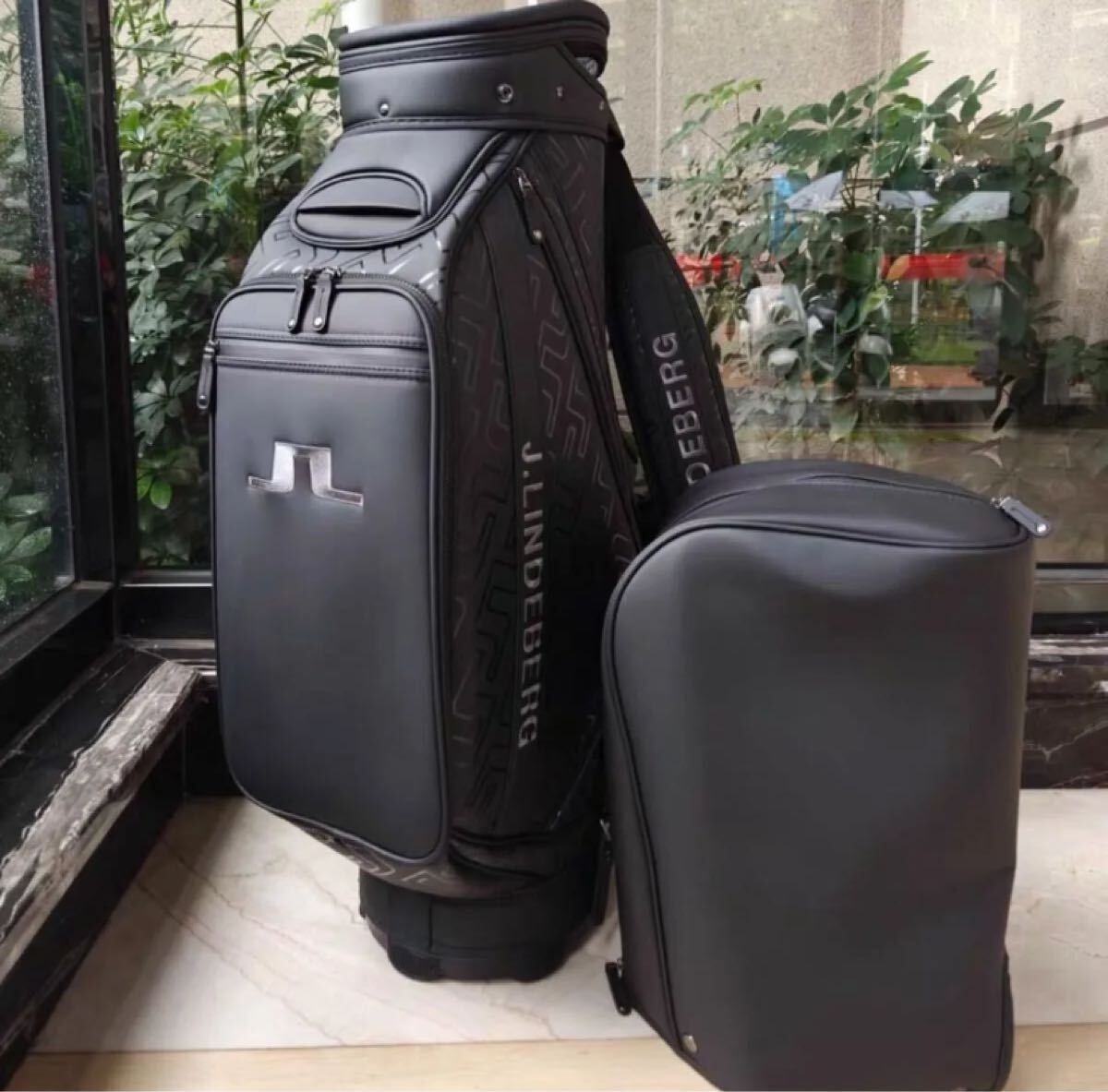 ジェイリンドバーグJLINDEBERG コラボ キャディバッグ 男女兼用 白黒