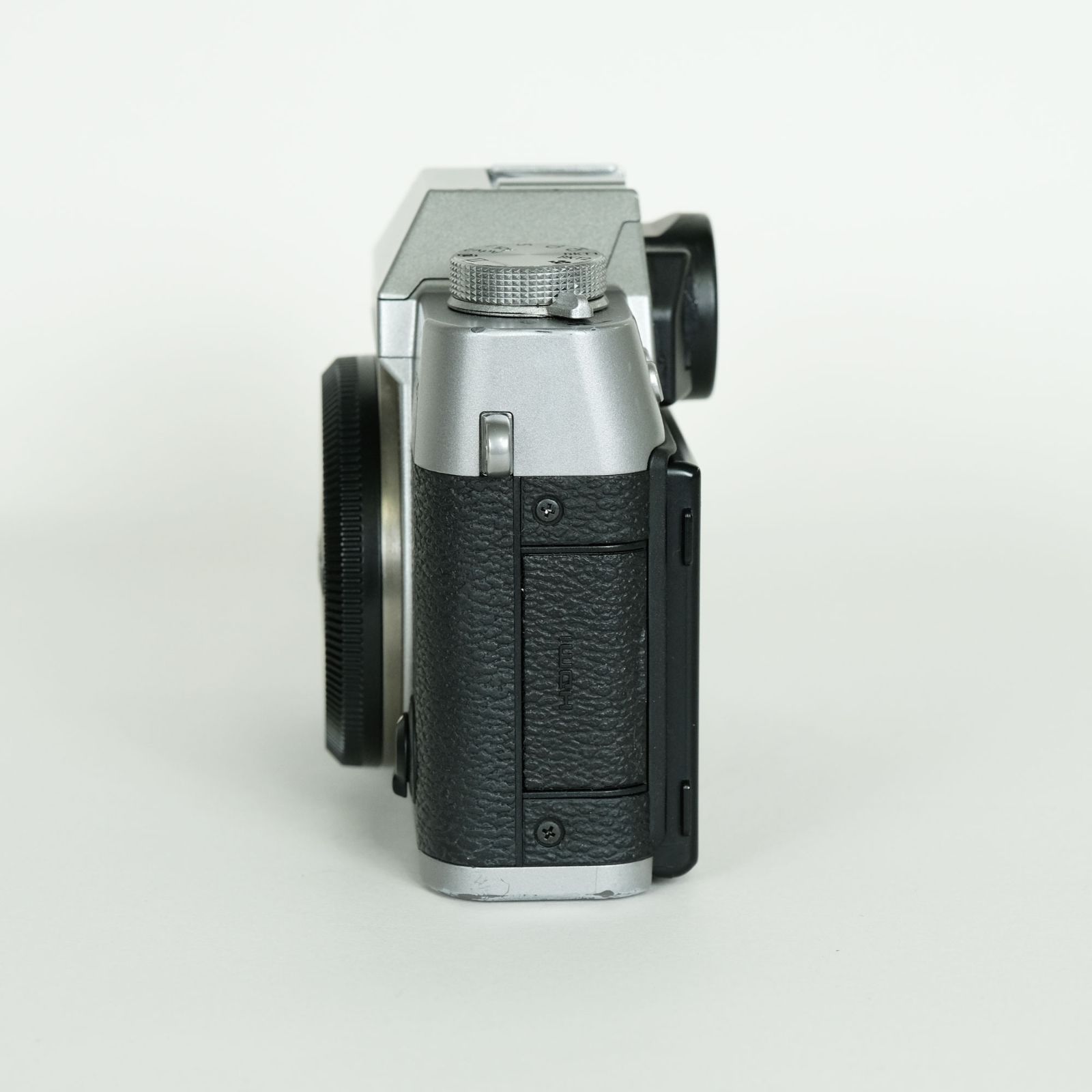 良品｜おまけ付] FUJIFILM X-T20 [ボディ シルバー] / フジフイルムX 