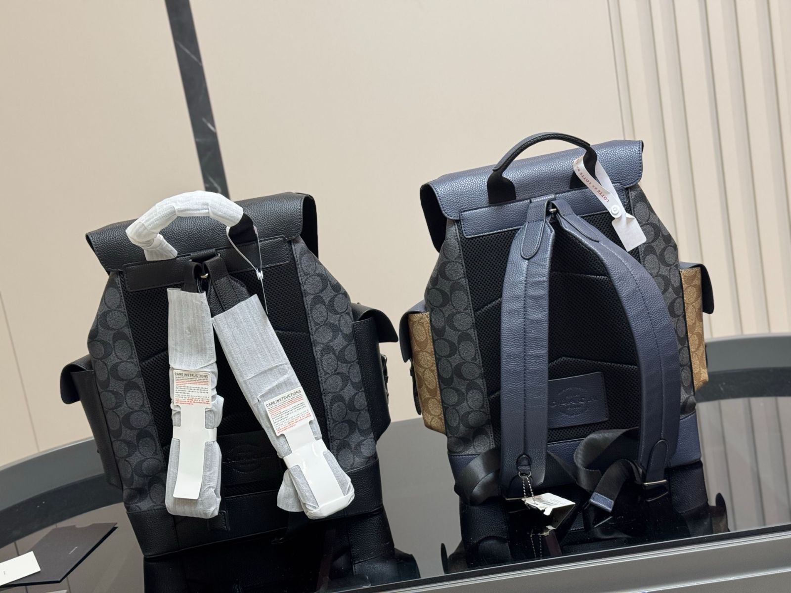 出品当日割⭐️Coach⭐️モノグラム バックパック 今日特価】COACH メンズ バックパック 送料無料 今在庫限定価格