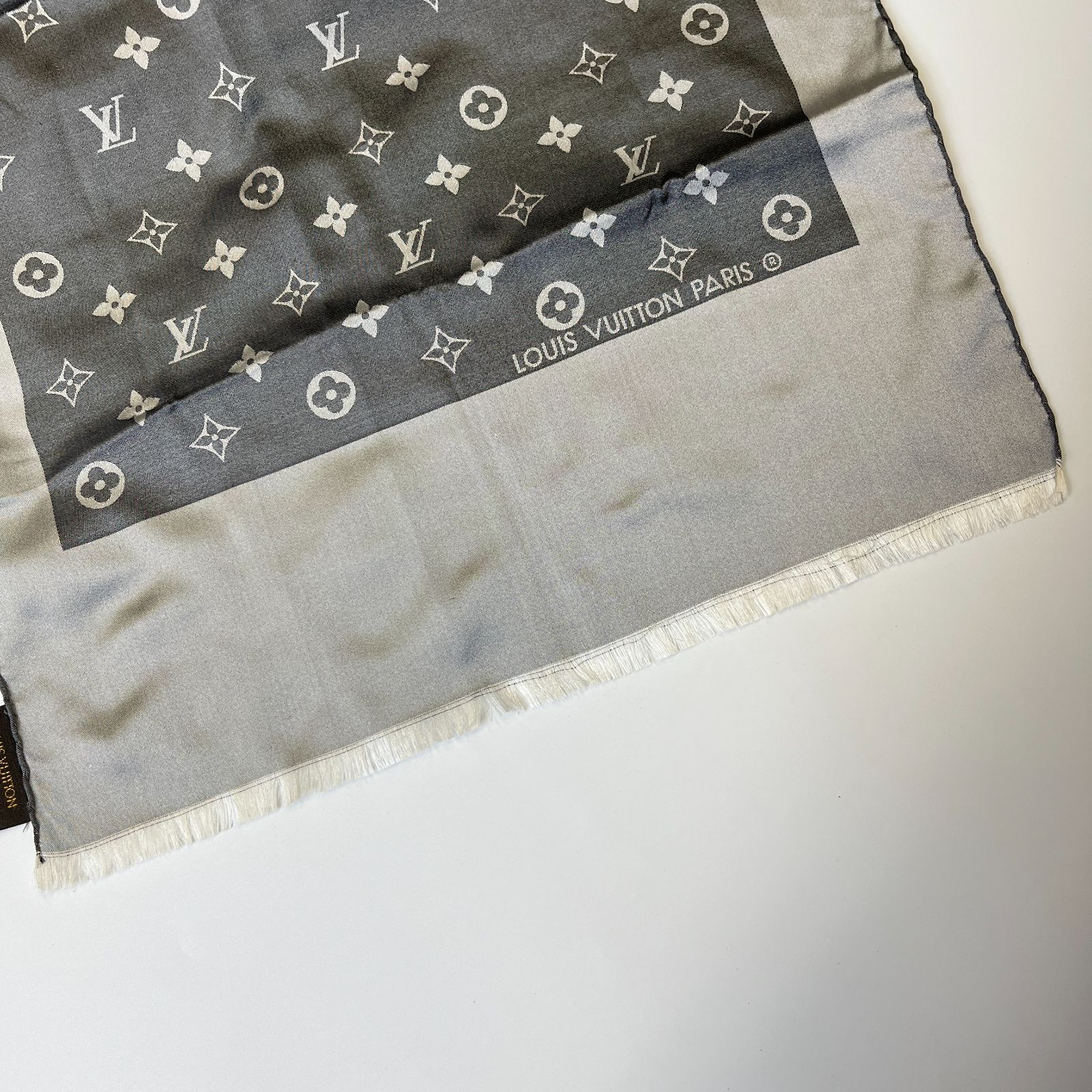 中古】LOUIS VUITTON ルイヴィトン モノグラム スカーフ グレー シルク  