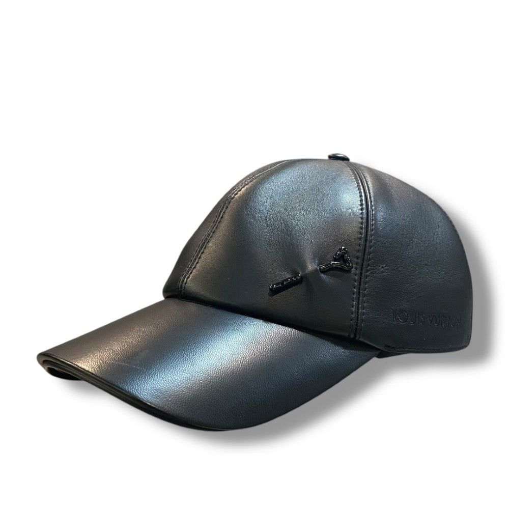 LOUIS VUITTON LV ピン レザーキャップ ブラック M7012M