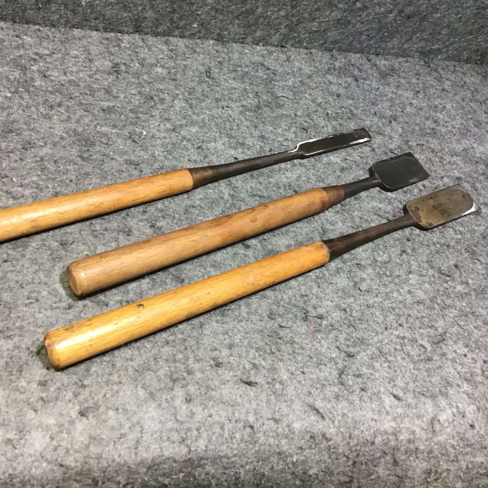鑿　3点セット 中古】突き鑿 3本セット 鑿(のみ)・鉋・大工道具【桶川店