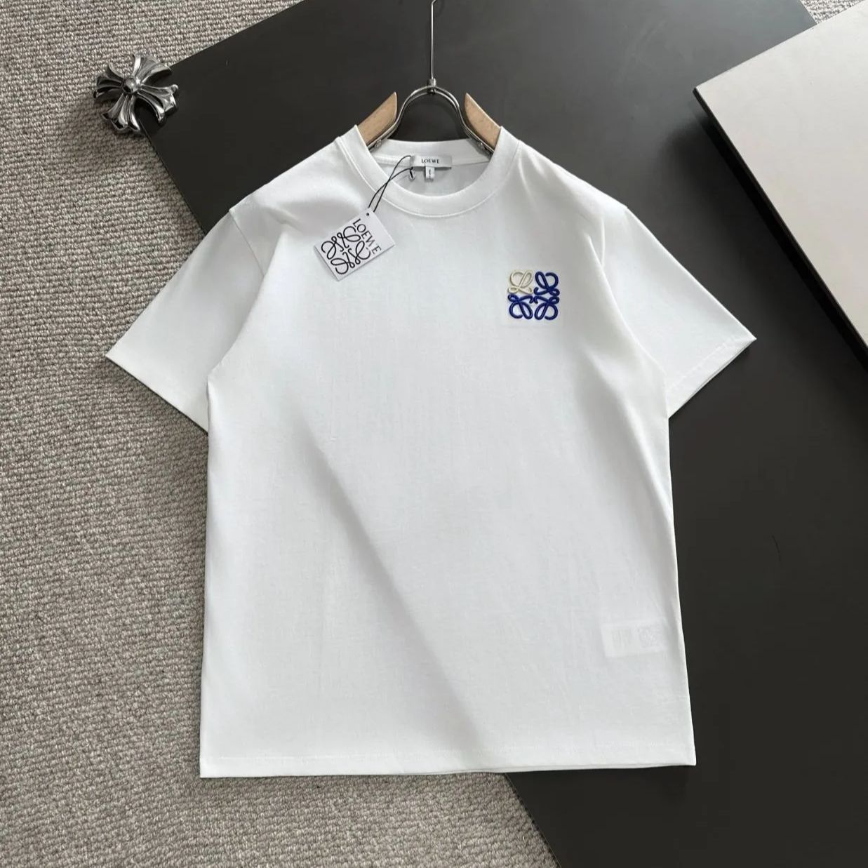 LOEWE ロエベ Tシャツ