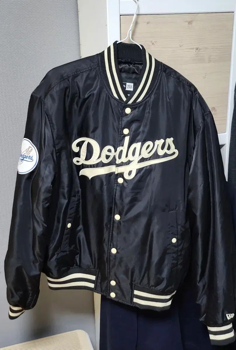 NEW ERA ニューエラ LA ドジャース スタジアム ジャケット ブラック