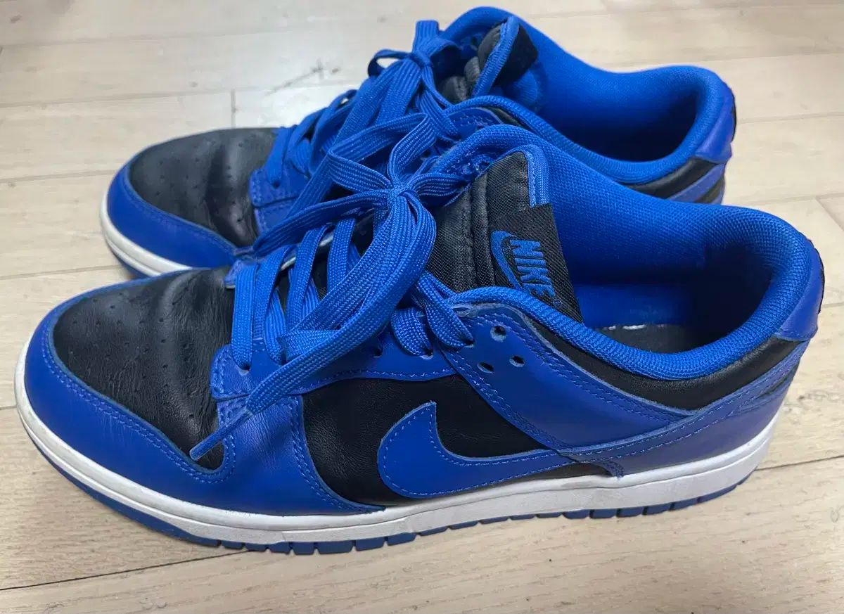NIKE ナイキ